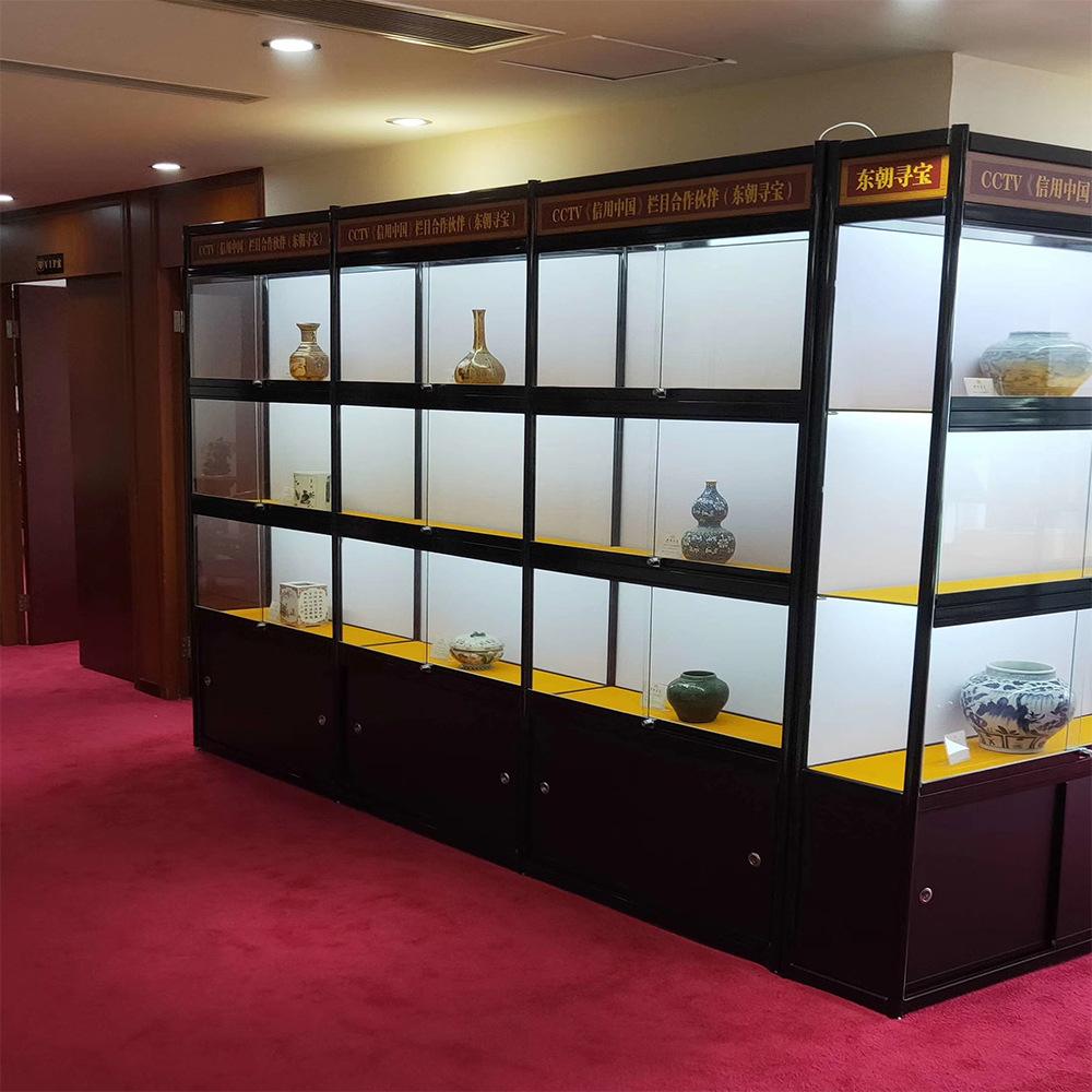 雅致與防護 高端展示柜在古董珠寶與奢侈品陳列中的藝術與科技
